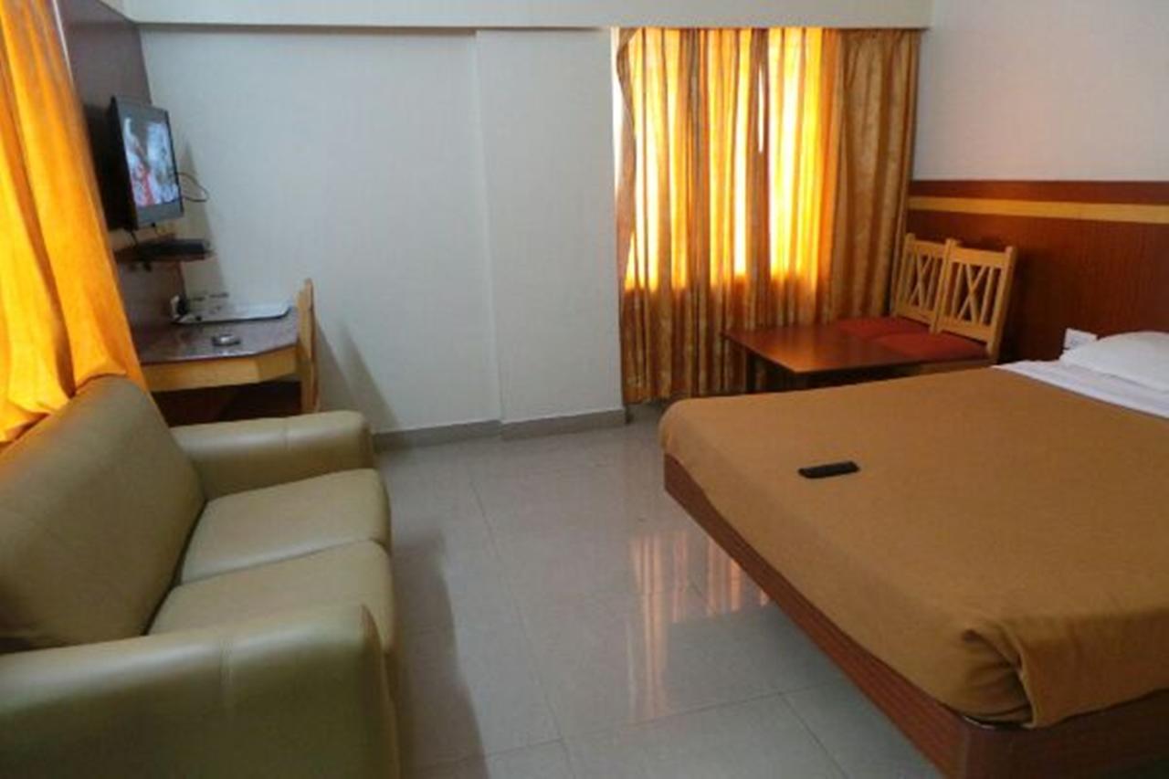 Mlc Gateway Deluxe Inn Bengaluru Zewnętrze zdjęcie