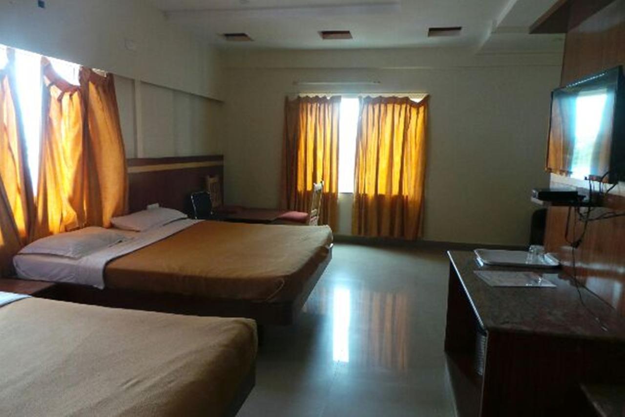 Mlc Gateway Deluxe Inn Bengaluru Zewnętrze zdjęcie