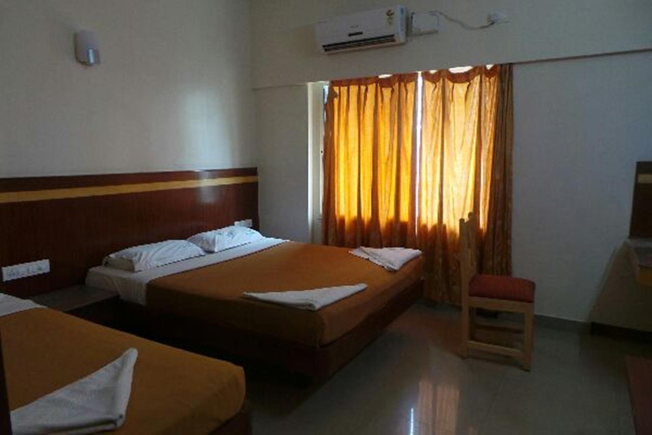 Mlc Gateway Deluxe Inn Bengaluru Zewnętrze zdjęcie