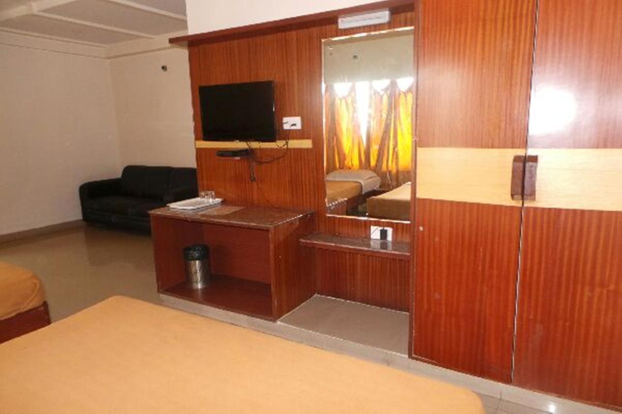 Mlc Gateway Deluxe Inn Bengaluru Zewnętrze zdjęcie